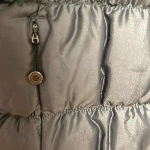 The North Face Jacket - Picture 3 of 7